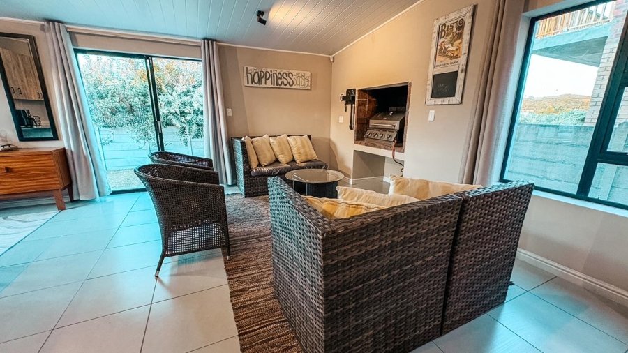 3 Bedroom Property for Sale in Kleinkrantz Western Cape